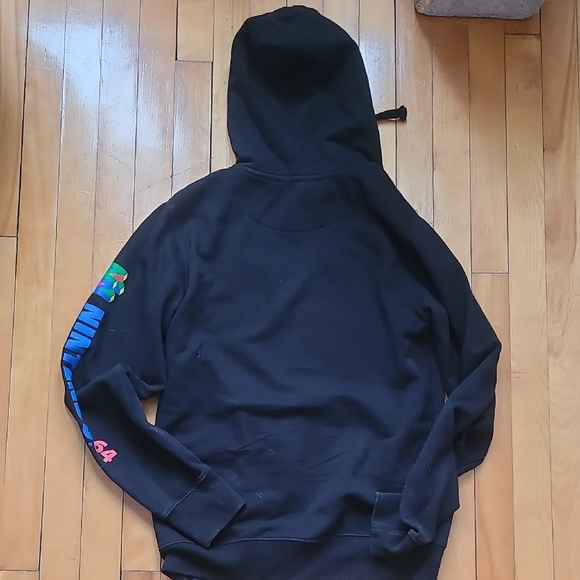 Nintendo Black Hoodie with Logo - Picture 6 of 7